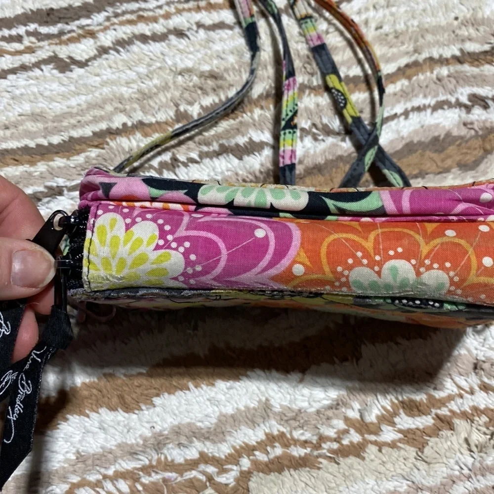 Vera Bradley crossbody purses​​​ - Picture 2 of 11